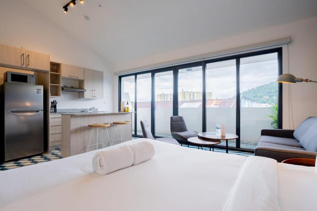 パナマ・シティーArtistic Loft In Santa Anaアパートメント エクステリア 写真